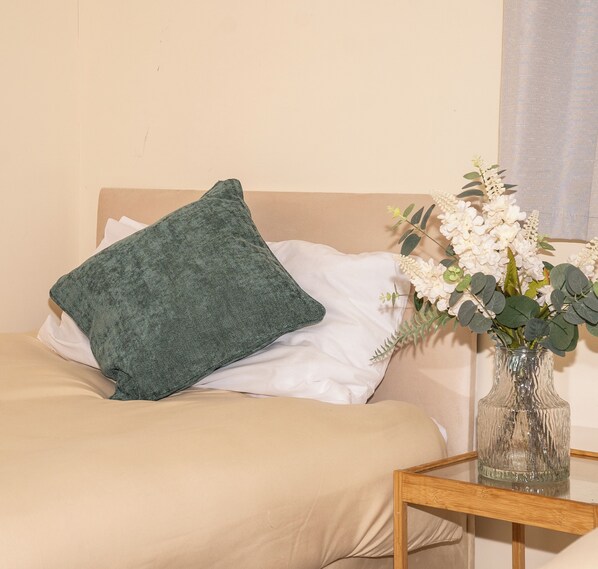 2 chambres, fer et planche à repasser, Wi-Fi, draps fournis