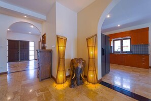 Interior - Lovely 3BR Villa in good Location CV3MA (Hua Hin)