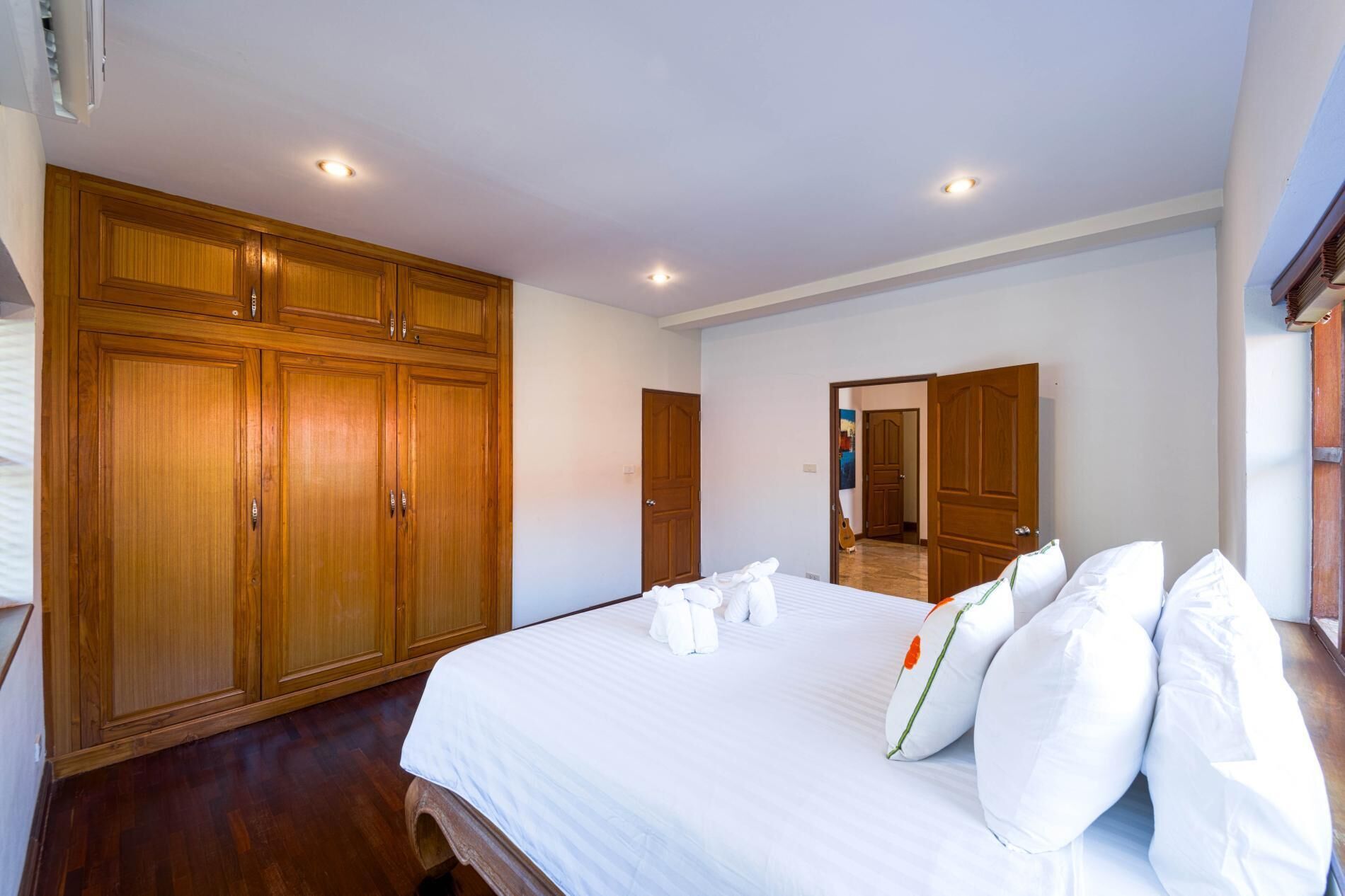 Villa - 3 soveværelser - privat pool - udsigt til pool | Pengeskab på værelset, mørklægningsgardiner, strygejern/strygebræt