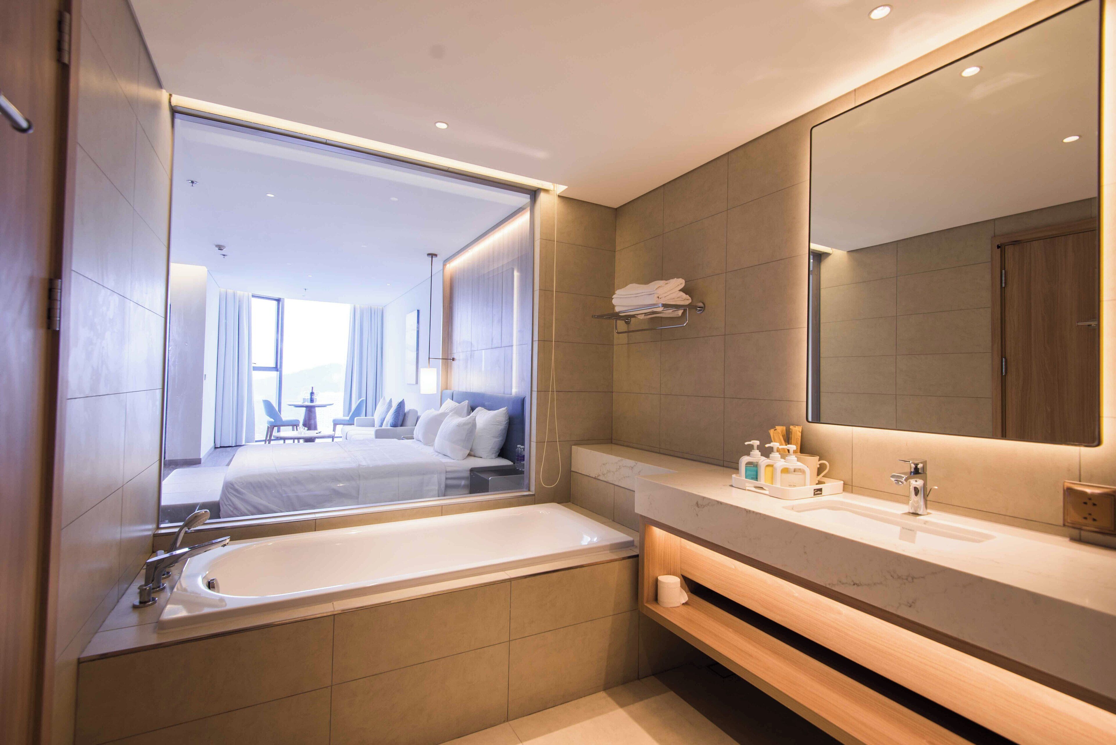 Shower, jetted bath, hair dryer, bidet