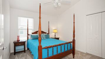 2 Schlafzimmer, Schreibtisch, Bügeleisen/Bügelbrett, WLAN