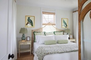 Free WiFi, bed sheets - Lazy Dayz Villa # 6 at Abacos (Elbow cay)