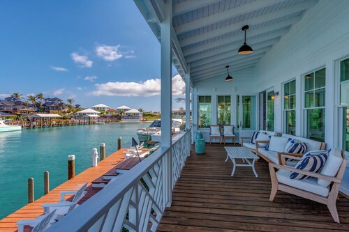 3 bedroom Villa - Sunset Point, Abaco - Surf Inn Villa # 2