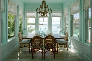 تناول الطعام