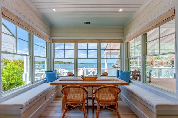 Interior - 1 Bedroom Villa - Sunset Point, Abaco - Anchored Souls Villa # 14 (Elbow cay)