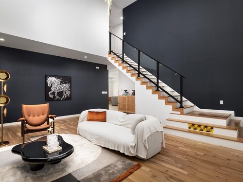 Brand New Luxury Spacious 5-bedroom house 10 mins DT Dallas Close to Bishop Arts