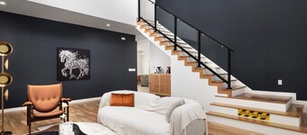 Brand New Luxury Spacious 5-bedroom house 10 mins DT Dallas Close to Bishop Arts