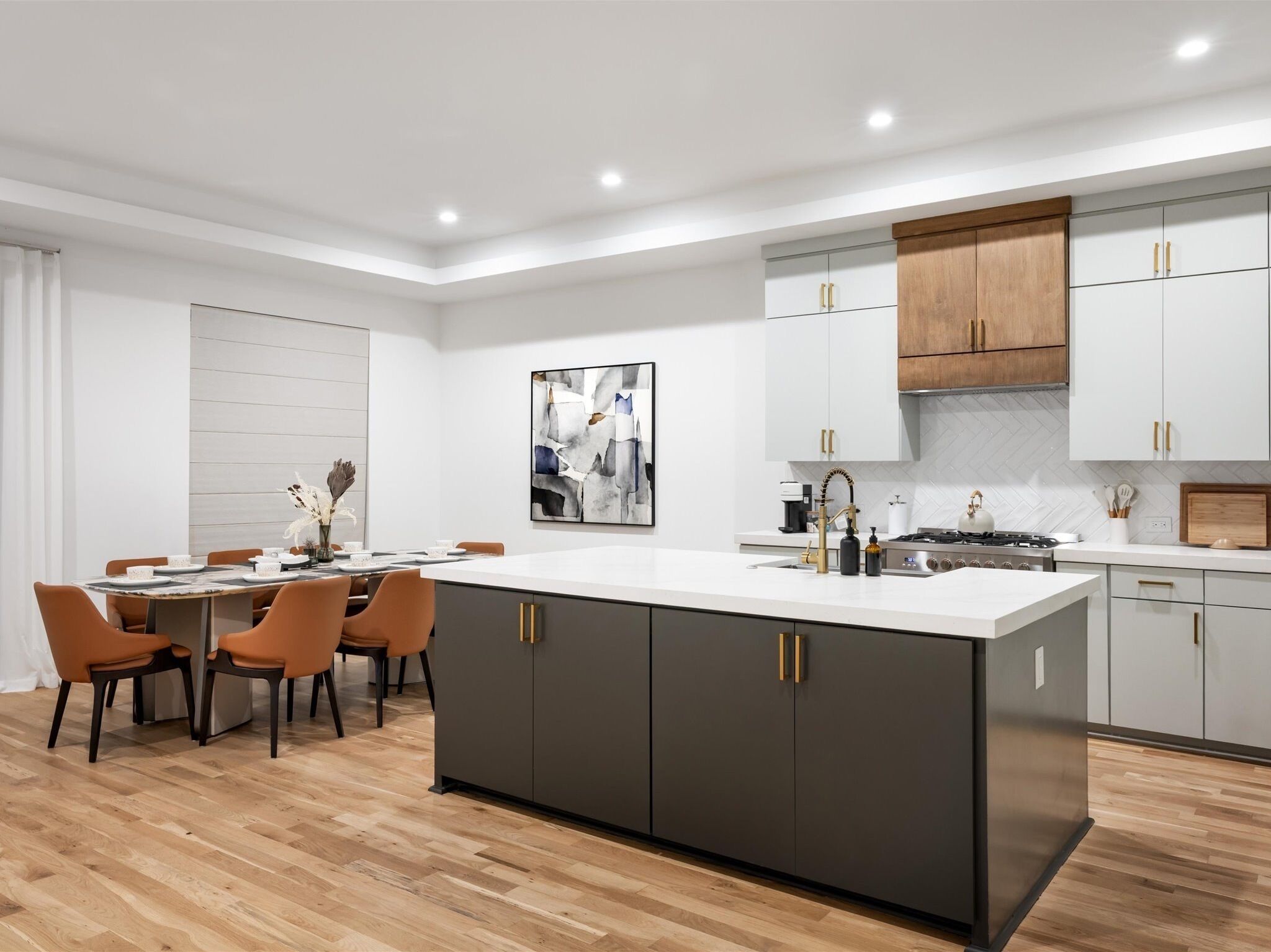 Micro-ondes, four, plaque de cuisson, lave-vaisselle