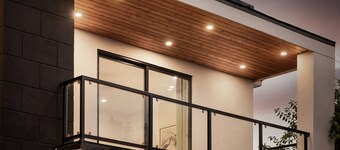 New Luxury Spacious 5B3B house 10 mins DT Dallas • Bishop Arts • FIFA