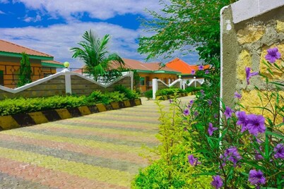 Ten Villa Resort Lodwar