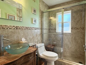Shower, hair dryer - Sea Oats by the Bay – Pool, Beach & Boat Slips (Englewood)