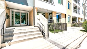 Condo, 1 Bedroom, Accessible, Smoking | Exterior - Riverwalk Luxury Haven Pool Free Parking (San Antonio)