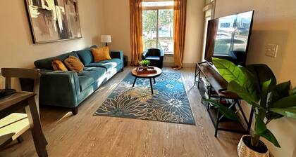 Riverwalk Luxury Haven Pool Free Parking
