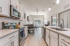 Condo, 1 Bedroom, Accessible, Smoking | Interior - Riverwalk Luxury Haven Pool Free Parking (San Antonio)