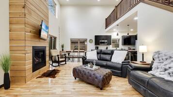 Televisor i llar de foc