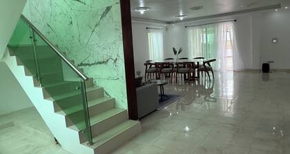 Modern Getaway with Private Pool, Montecristi