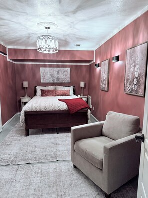 3 chambres, fer et planche à repasser, Wi-Fi, draps fournis