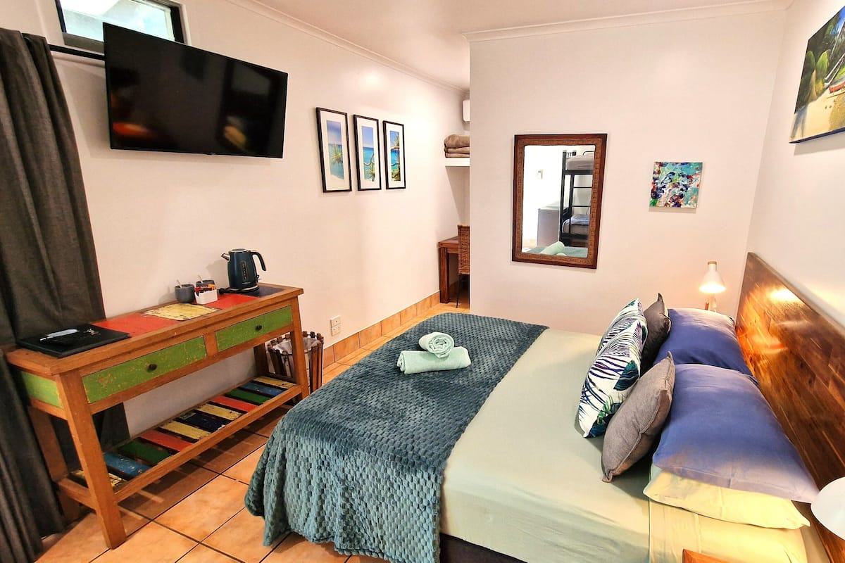 Double Room, Patio, Garden View | Hypo-allergenic bedding available, WiFi (free)