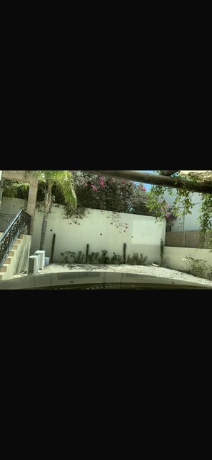 Unclassified image, 4 of 20, button - Wake Up to the Arch 2BR Luxury Retreat with Pool & Beach Access (Cabo San Lucas)