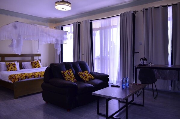Deluxe Double Room, City View | Free WiFi, bed sheets