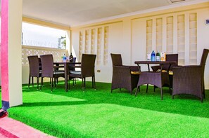 تفاصيل الفندق من الداخل