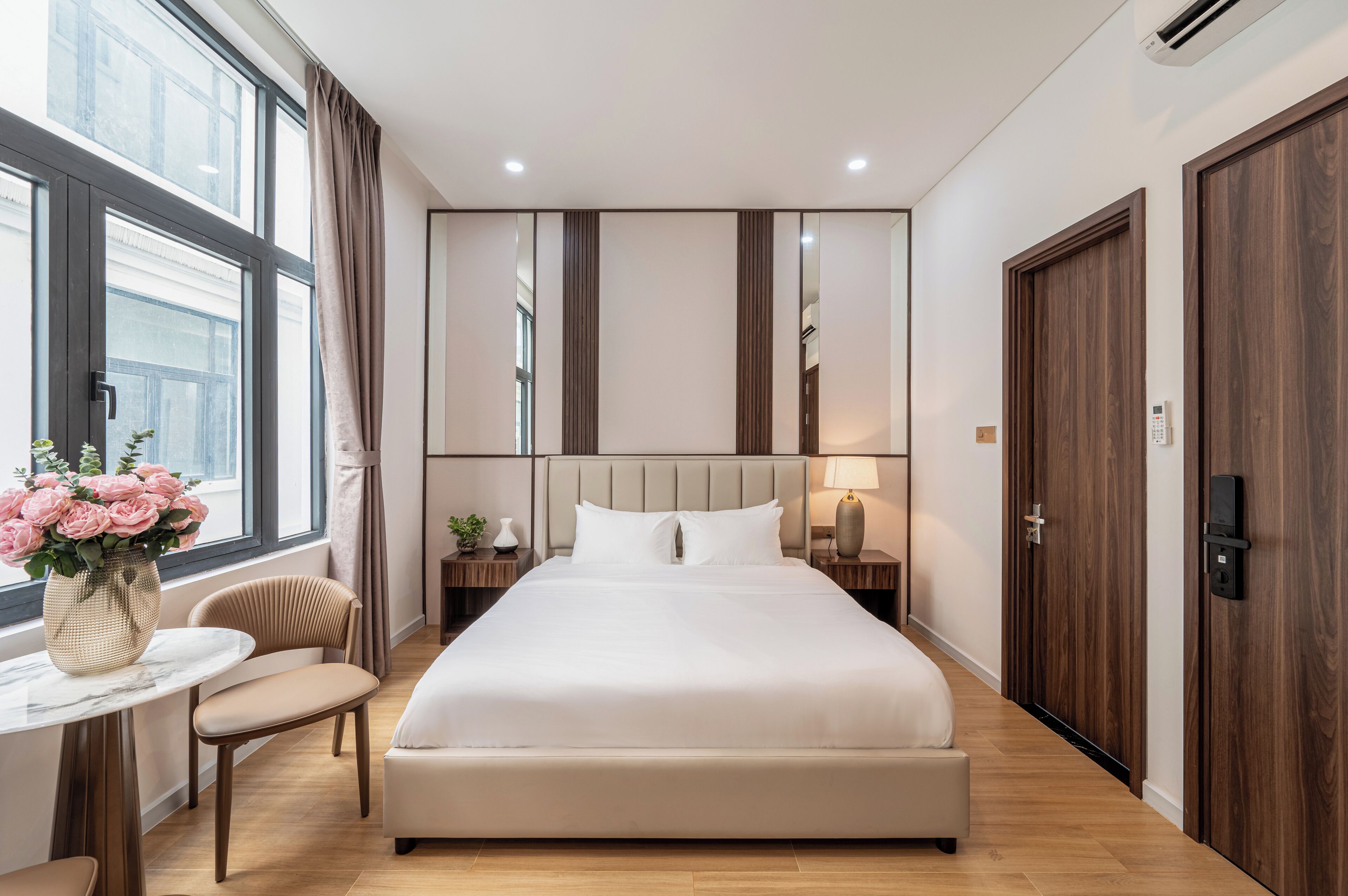 Deluxe-værelse - 1 queensize-seng - tekøkken - udsigt til have | Premium-sengetøj, Select Comfort-senge, individuelt design