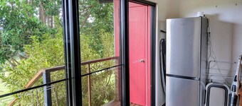 Short term accommodation farm stay on Tinaroo Dam