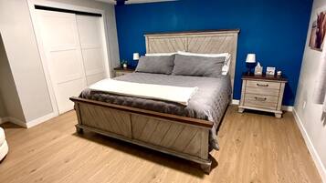 1 bedroom, internet, bed sheets