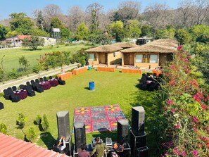 المنشأة من الخارج