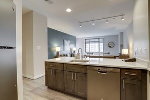 Fridge, microwave, oven, stovetop - Sojourn | Courtland Towers w/ Entertainment Area (Arlington)