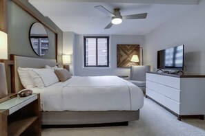 2 habitaciones, tabla de planchar con plancha, cuna de viaje y wifi 