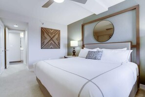 1 bedroom, desk, iron/ironing board, travel cot - Sojourn | Courtland Towers | 24-hour Front Desk (Arlington)