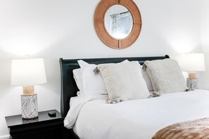 2 bedrooms, iron/ironing board, WiFi, bed sheets - Sojourn | Ocean Hideaway 2 BR | Pets Welcome (Norfolk)