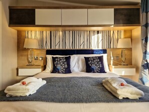 1 habitación, decoración personalizada y muebles diferentes