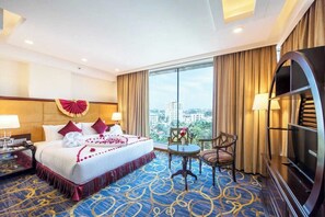 Desk, free WiFi, bed sheets - Grand Palace Sylhet (Sylhet)