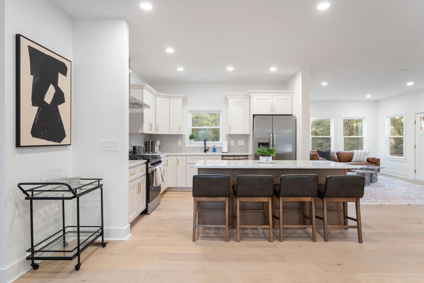 雪櫃、微波爐、焗爐、爐具