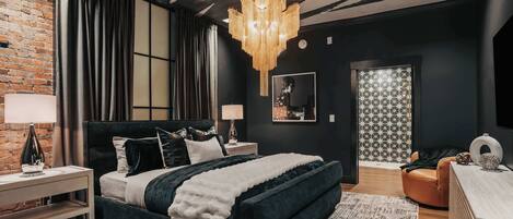 8 habitaciones, tabla de planchar con plancha, wifi y ropa de cama