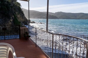 Property grounds - Gabbiana - three-room apartment on the sea (Portoferraio)