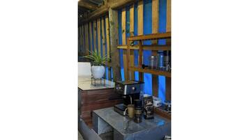 Basic Double or Twin Room, Mountain View | Living area