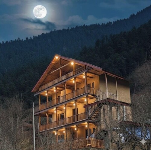 Karma Yatri Mudhouse Kasol