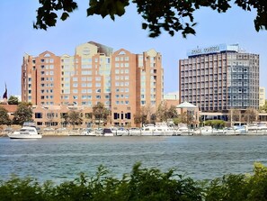 Exterior - Elegant Room Near MIT, Harvard & Faneuil Hall (Cambridge)