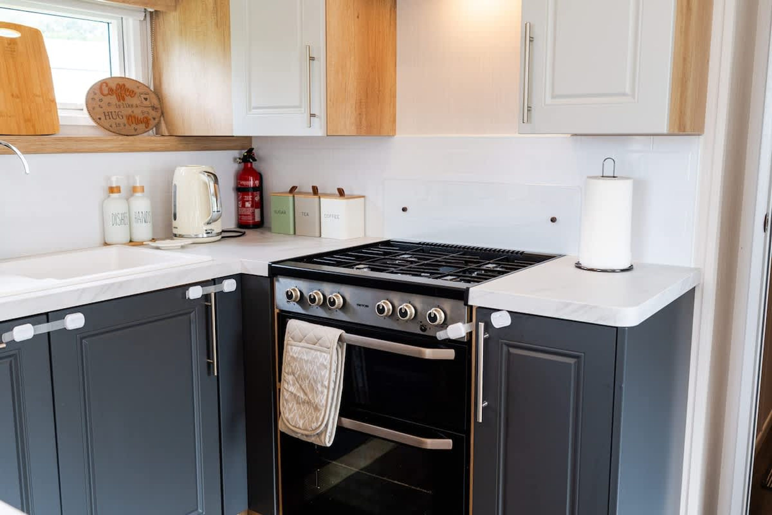 3 bedrooms, Internet