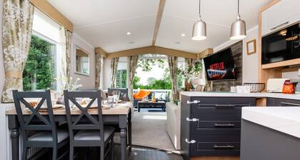 3 Bedroom Luxury Caravan