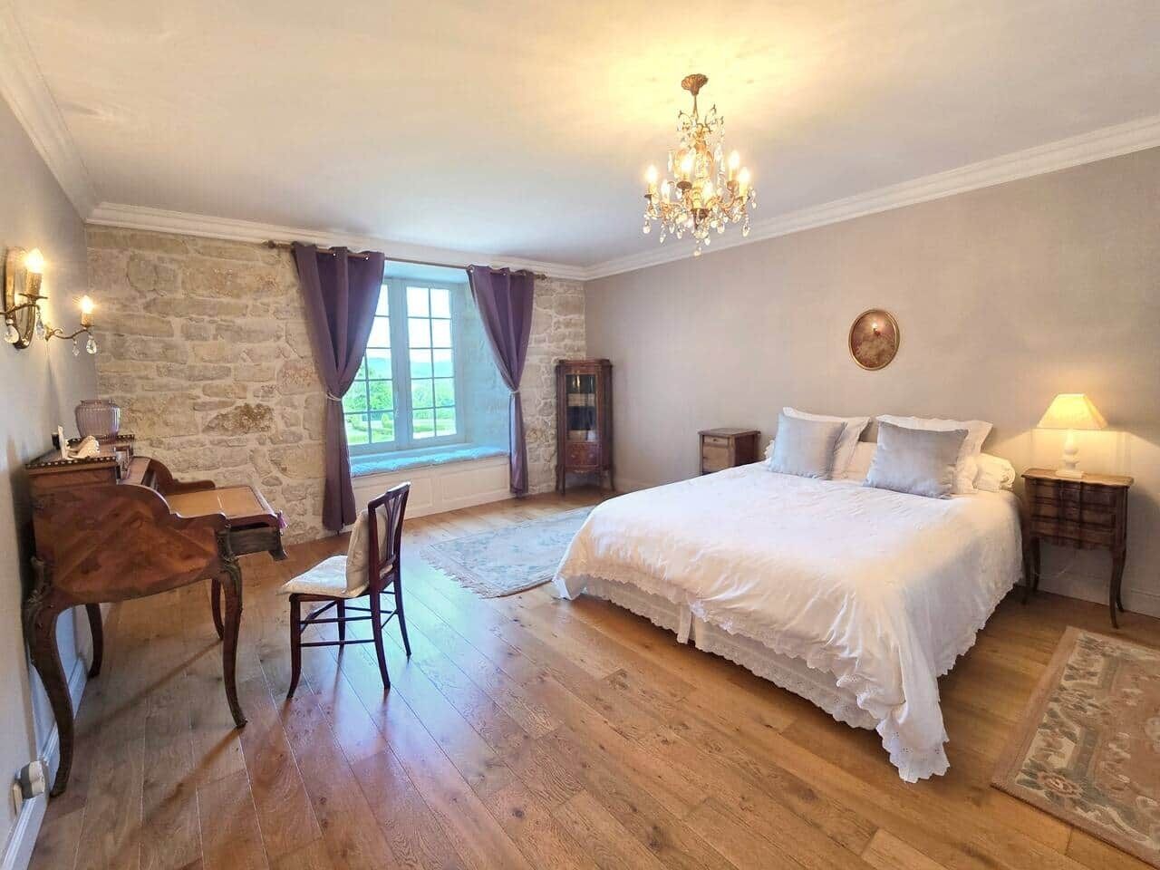 1 chambre, fer et planche à repasser, Wi-Fi gratuit, draps fournis