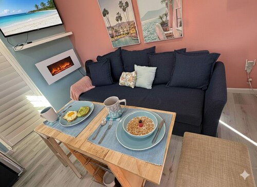 Cozy apartment in charming Rockwall with AC