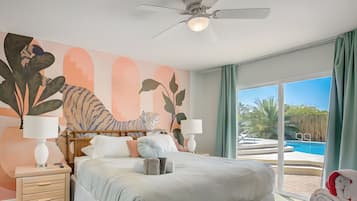 3 chambres, fer et planche à repasser, Wi-Fi, draps fournis