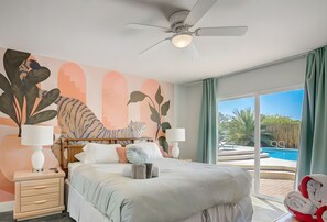 3 bedrooms, iron/ironing board, WiFi, bed sheets - Pool and Spa Retreat in Vibrant Las Vegas, Sleeps Up to 8! (Las Vegas)