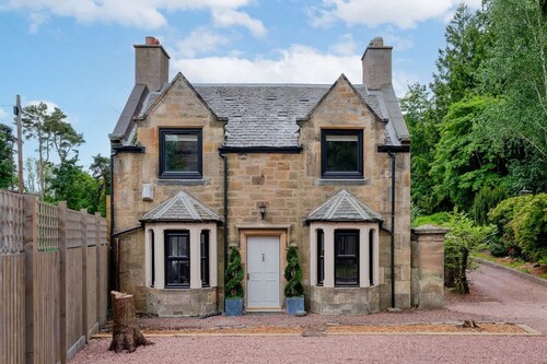 2 Bedroom Cottage-hot Tub-free Parking