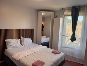 2 bedrooms, WiFi, bed sheets