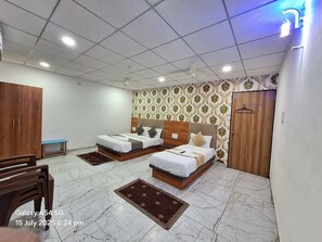Triple Room, Air conditioning | Desk, laptop workspace, free WiFi - Hotel Rudraksh (Rajkot)
